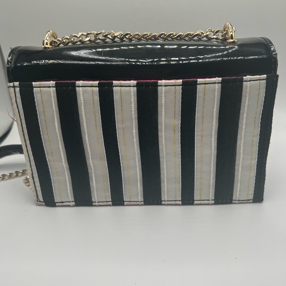 Betsey Johnson Butterfly purse - Picture 8 of 13
